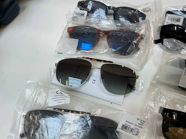Lacoste zonnebril (10x) - afbeelding 2 van  9