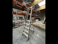 Ladder 5 trede met oprijplaat - afbeelding 3 van  4