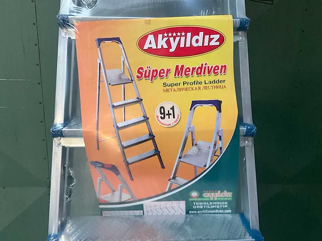 Ladder ayyildiz - afbeelding 5 van  5