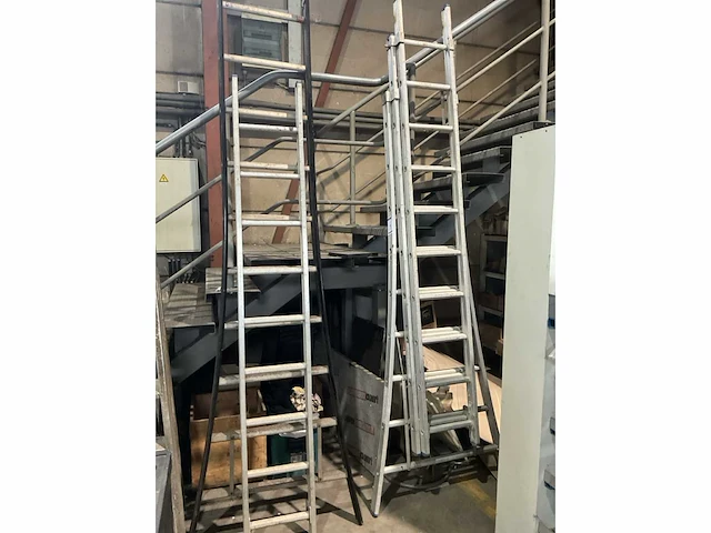 Ladder en trap (2x) - afbeelding 2 van  2