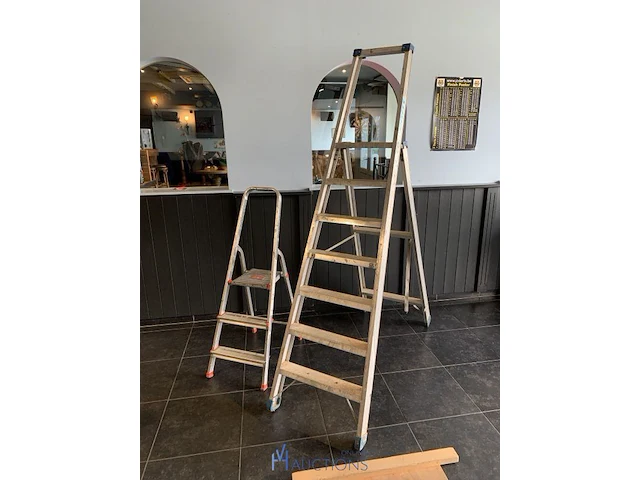 Ladder met trapladdertje - afbeelding 1 van  4