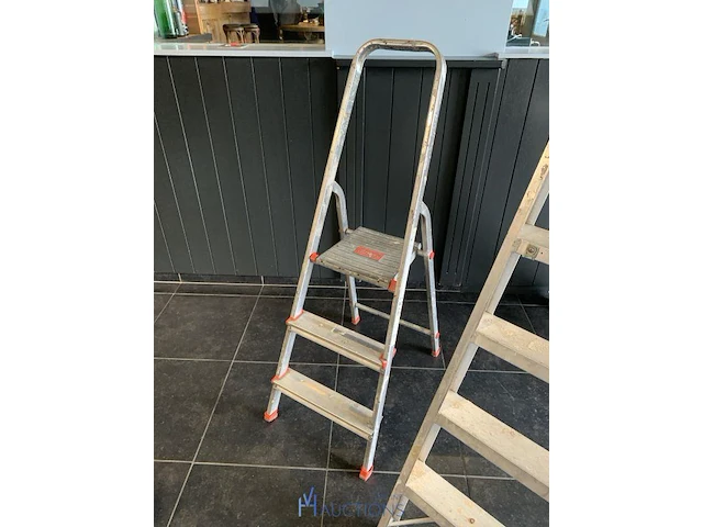 Ladder met trapladdertje - afbeelding 4 van  4