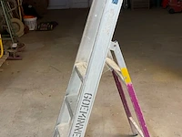 Ladder solide