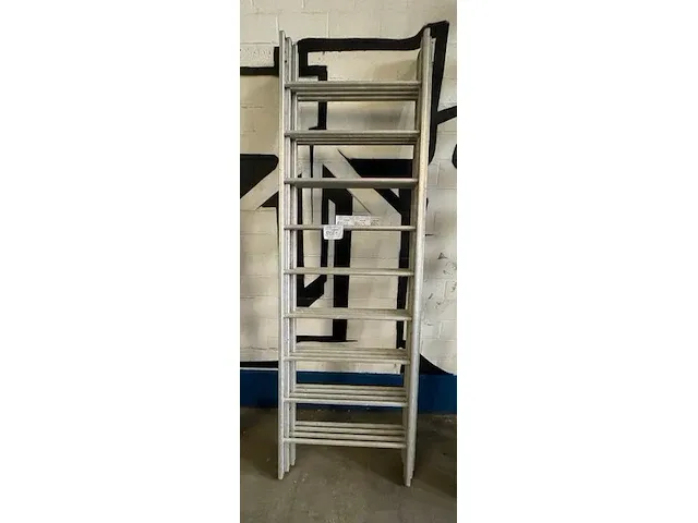 Ladder - afbeelding 1 van  3