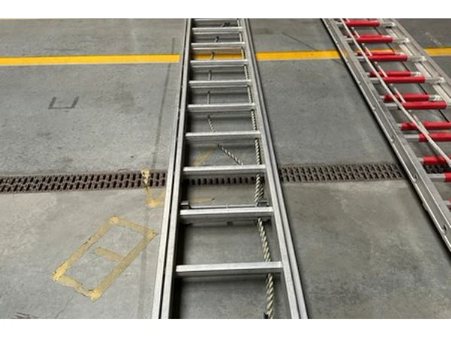 Ladder - afbeelding 2 van  6