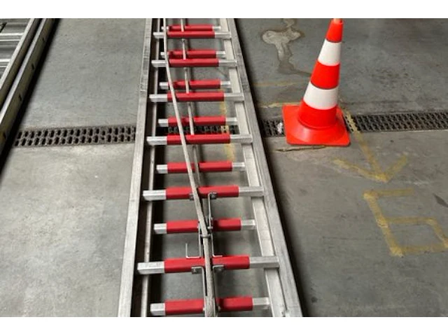 Ladder - afbeelding 2 van  4