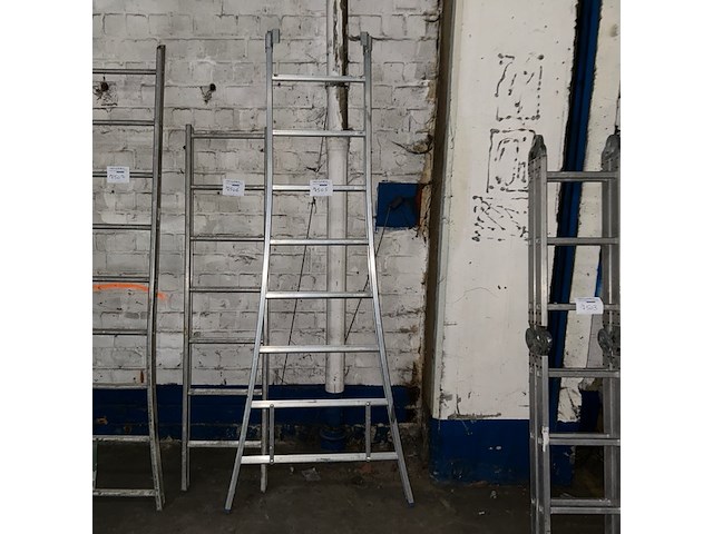 Ladder - afbeelding 1 van  3