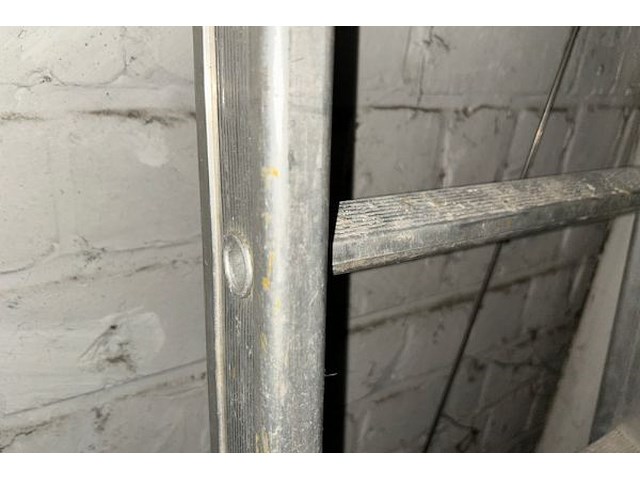 Ladder - afbeelding 3 van  3