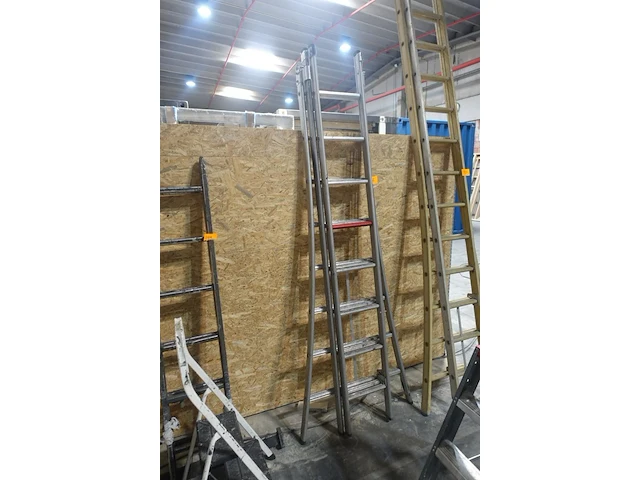 Ladder - afbeelding 2 van  2