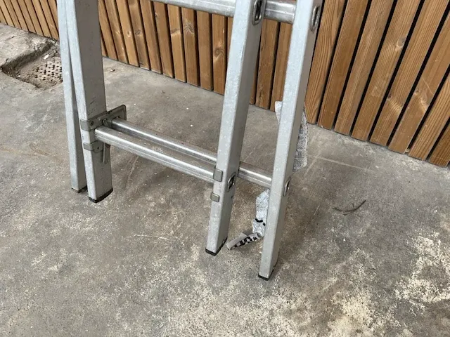 Ladder - afbeelding 4 van  4