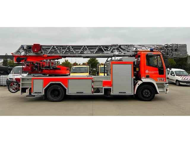 Ladderwagen e405 iveco - afbeelding 1 van  51