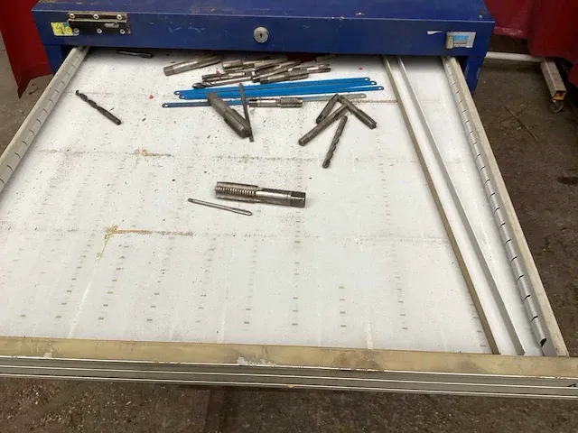 Ladekast met 7 laden incl alle gereedschappen en tool houders ( 1 schuif ontbreekt) - afbeelding 8 van  11