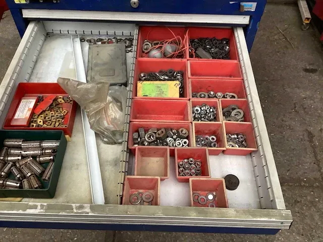 Ladekast met 7 laden incl alle gereedschappen en tool houders ( 1 schuif ontbreekt) - afbeelding 9 van  11