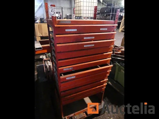 Ladekast voor garage met accessoires - afbeelding 2 van  7