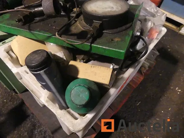 Ladekast voor garage met accessoires - afbeelding 5 van  7