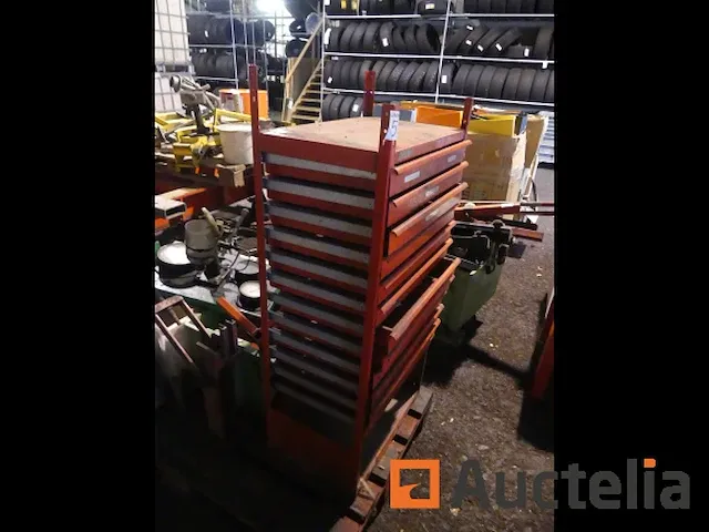 Ladekast voor garage met accessoires - afbeelding 7 van  7
