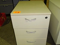 Ladenkast op wielen h60 d58 b42 - afbeelding 1 van  1