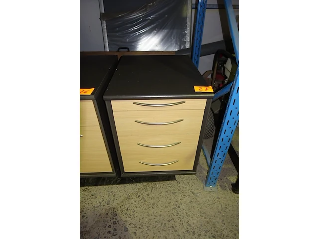 Ladenkast op wielen h60 d58 b45 - afbeelding 1 van  1