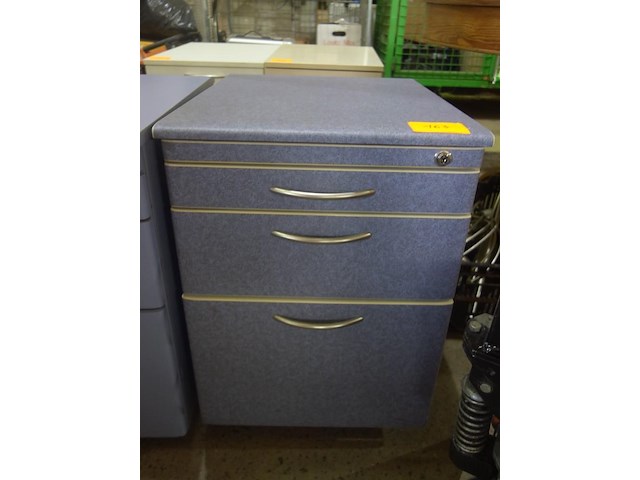 Ladenkast op wielen - afbeelding 1 van  1