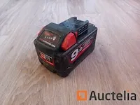 Lader + 1 accu 5 ah - afbeelding 3 van  10