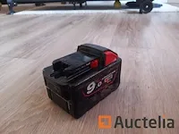 Lader + 1 accu 5 ah - afbeelding 6 van  10