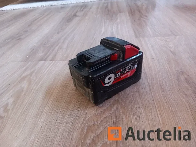 Lader + 1 accu 5 ah - afbeelding 8 van  10