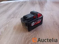 Lader + 1 accu 5 ah - afbeelding 8 van  10