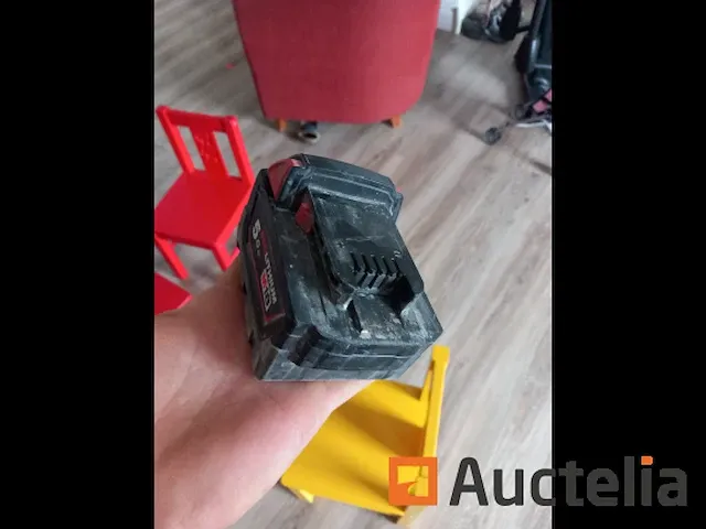 Lader + 3 accu's 9 ah - afbeelding 3 van  5