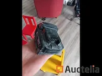 Lader + 3 accu's 9 ah - afbeelding 3 van  5