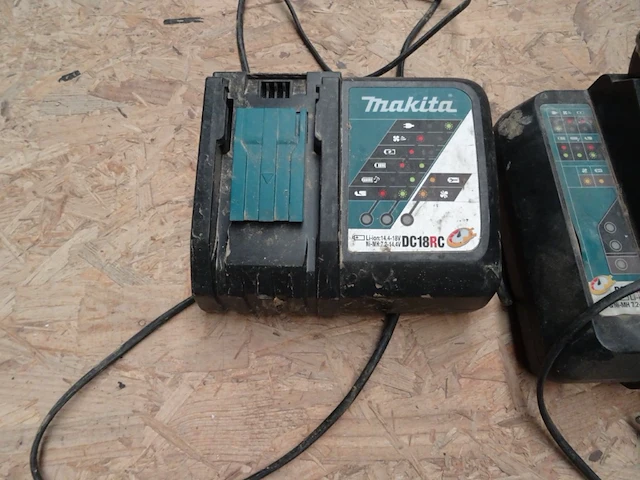 Laders makita - afbeelding 2 van  4