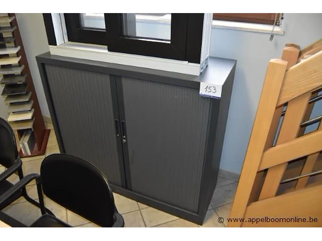 Lage dossierkast vv jaloeziedeuren - afbeelding 1 van  1