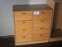 Lage houten opbergkast