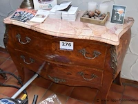 Lage kast vv marmeren tablet (staande op 1e verdieping) - afbeelding 1 van  1