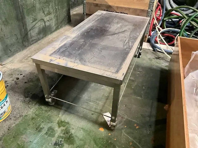 Lage rvs werktafel - afbeelding 2 van  4