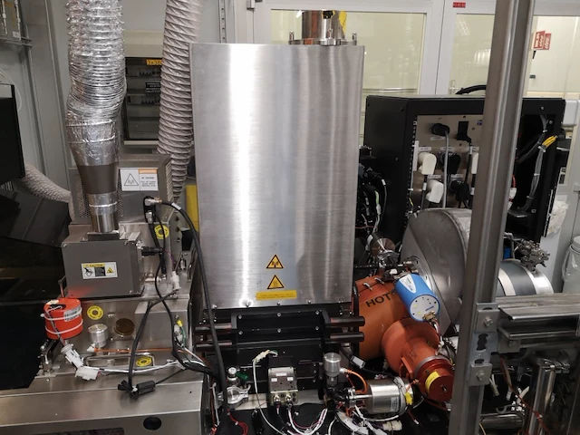 Lam rainbow tcp 9600se ii standalone with dsq - 150mm plasma etch - afbeelding 15 van  16