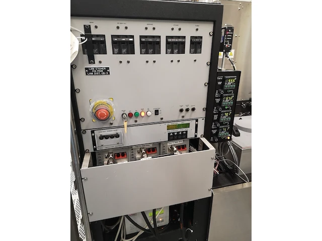 Lam rainbow tcp 9600se ii standalone with dsq - 150mm plasma etch - afbeelding 14 van  18