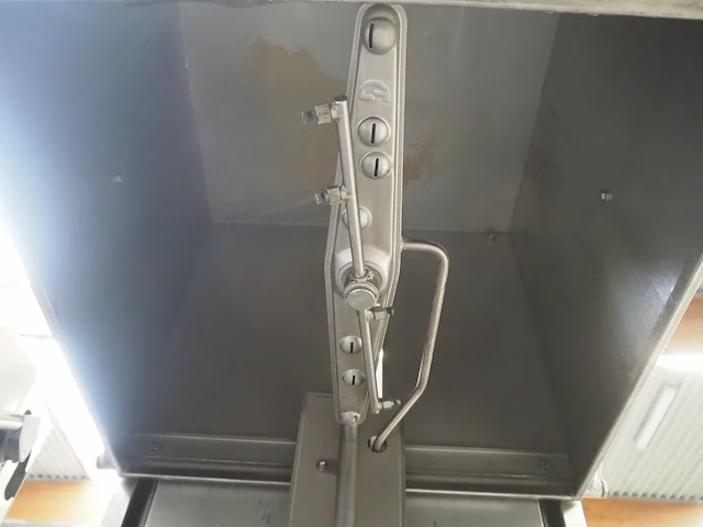 Lamber - afbeelding 4 van  6