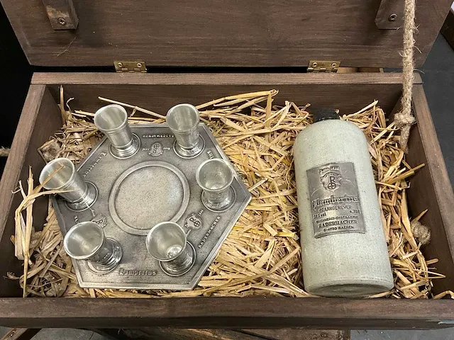 Lambertus jenever - afbeelding 1 van  2