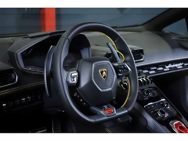 Lamborghini huracan spyder 610-4 - 2016 - afbeelding 73 van  97