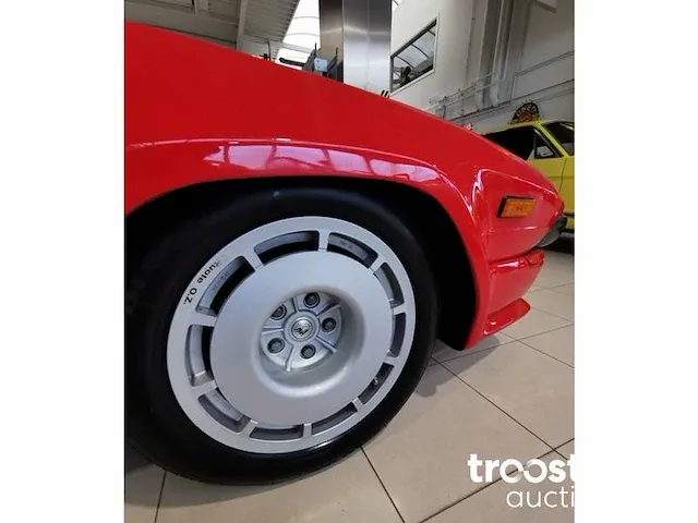 Lamborghini jalpa p350 v-8 - afbeelding 2 van  33