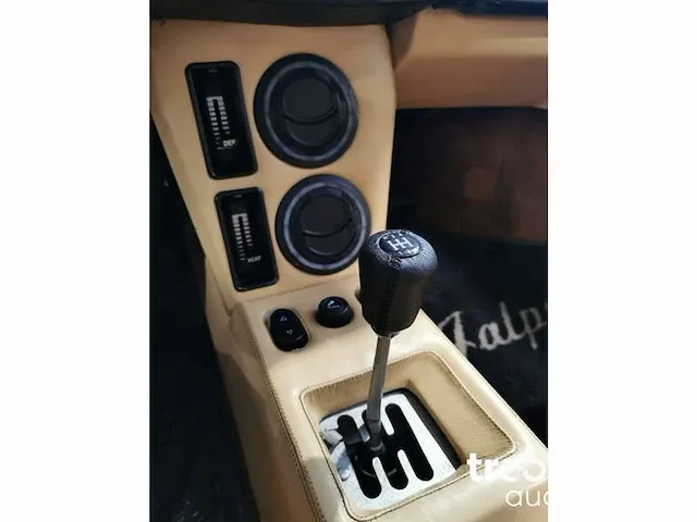 Lamborghini jalpa p350 v-8 - afbeelding 18 van  33