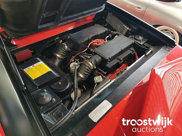 Lamborghini jalpa p350 v-8 - afbeelding 22 van  33