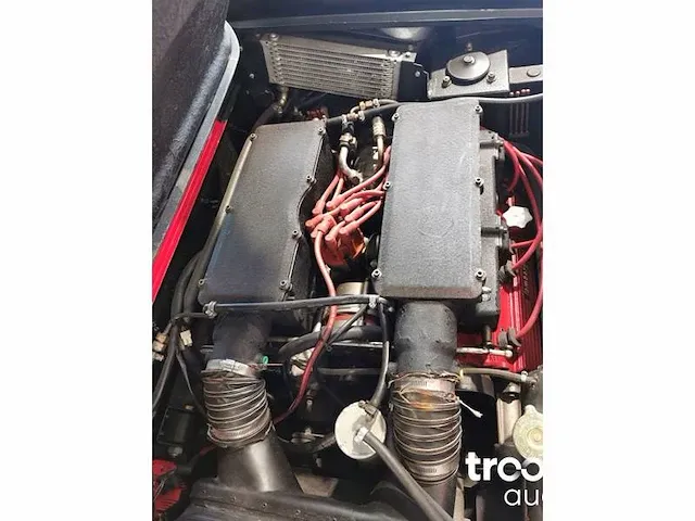 Lamborghini jalpa p350 v-8 - afbeelding 24 van  33
