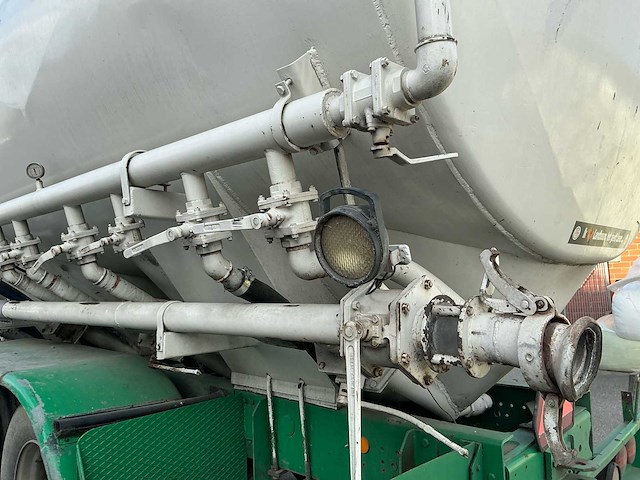 Lambrecht 18 ton bulkwagen met blaassysteem - afbeelding 3 van  17