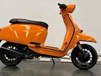Lambretta - v50 speciale - bromfiets - afbeelding 1 van  5