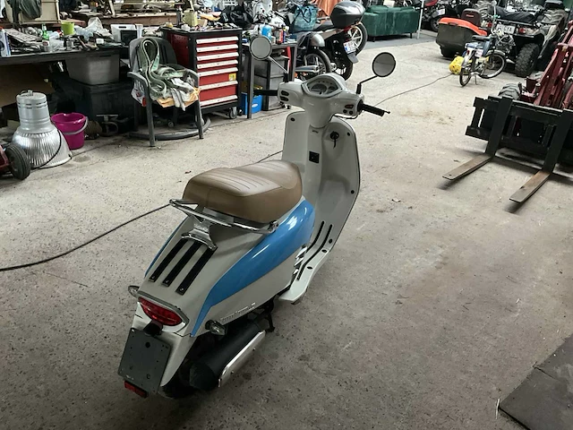 Lambretta ln brommer - 2013 - afbeelding 7 van  11
