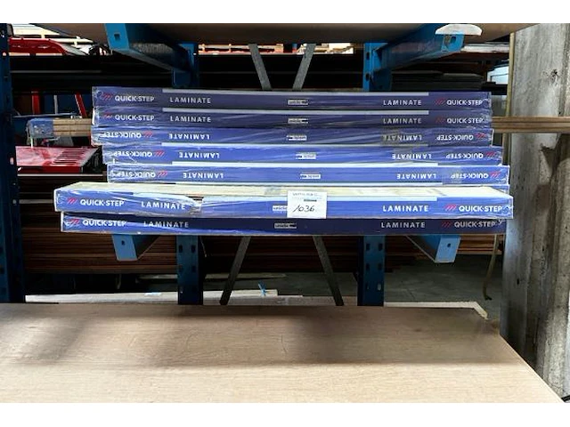 Laminaat en metalen profielen - afbeelding 2 van  4