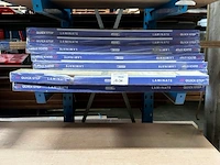Laminaat en metalen profielen - afbeelding 2 van  4
