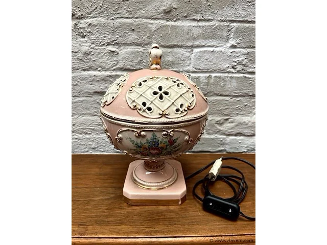 Lamp chelsea porcelain h:28 cm - afbeelding 1 van  3