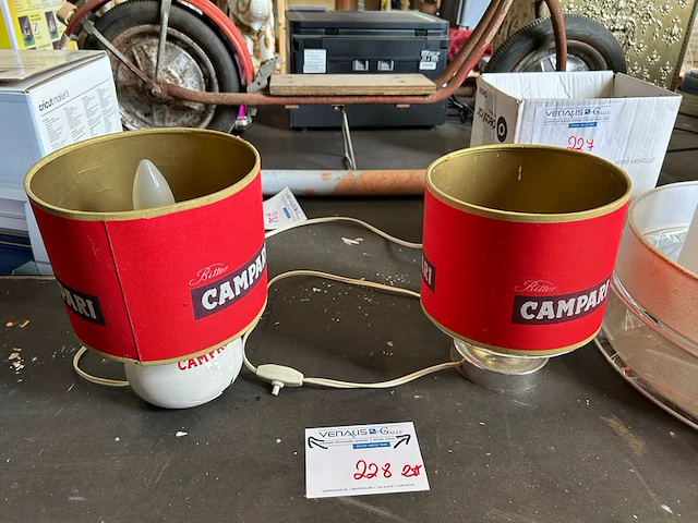 Lamp en kappen - afbeelding 1 van  4
